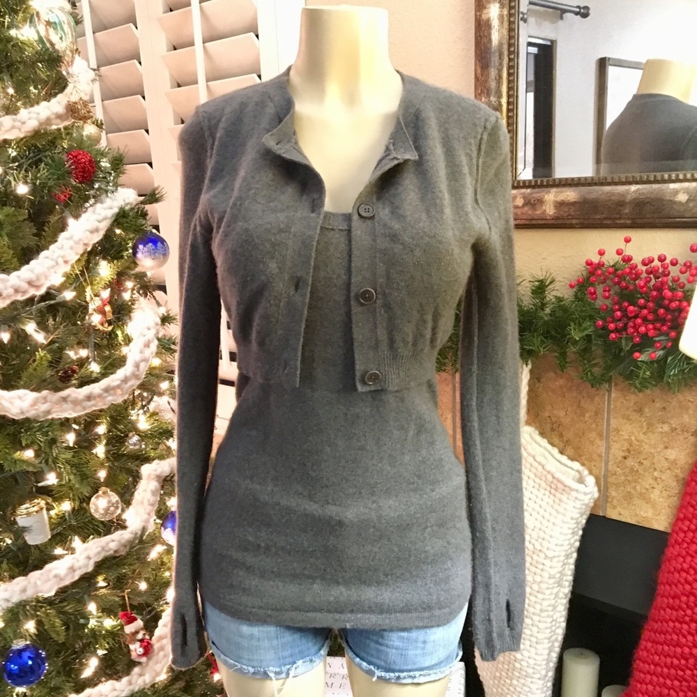 INHABIT Charcoal Cashmere Sweater - Sz M